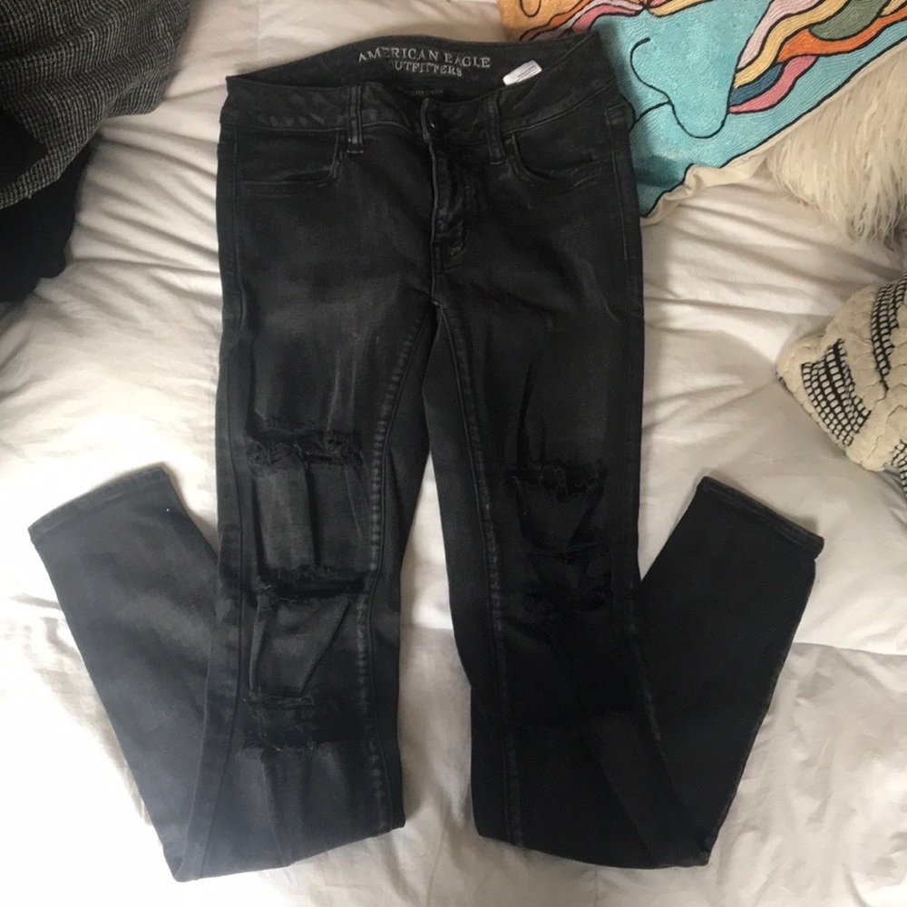 Black distressed American Eagle jeans